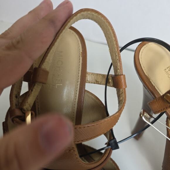 Michael Kors Mackenzie 5" Heels Gold Brown Leather Strap 7 M Big Logo Peep Toe - Picture 3 of 12